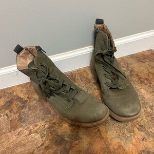 Life Stride Olive Lace Up Boots